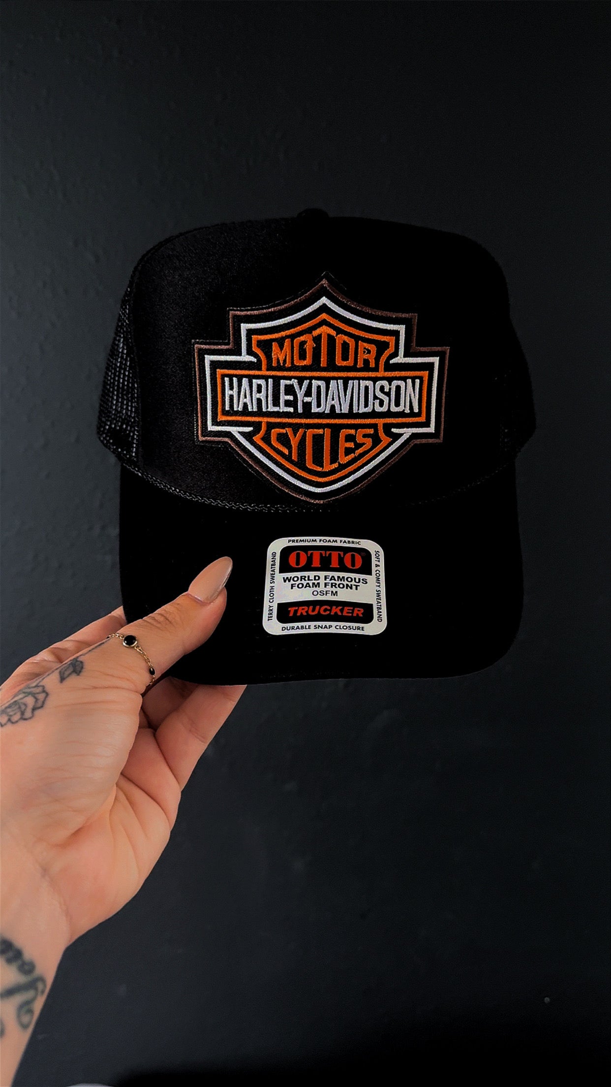 Classic orange XL patch trucker